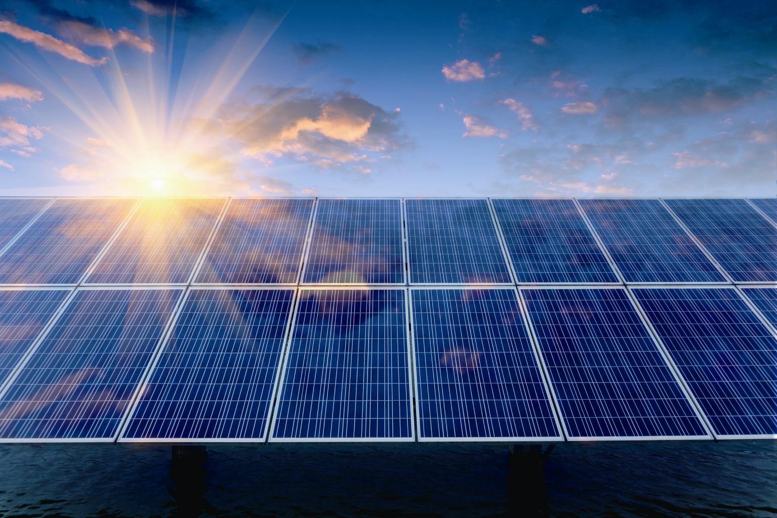 Aproveitando o Sol: O Futuro dos Painéis Solares em Residências e Empresas